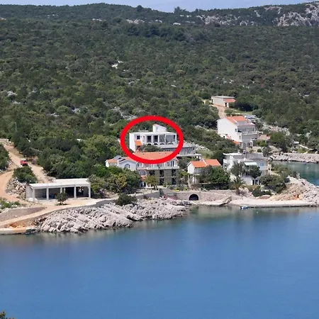 Studio Uvala Pokrivenik 8673b * Jelsa (Hvar)